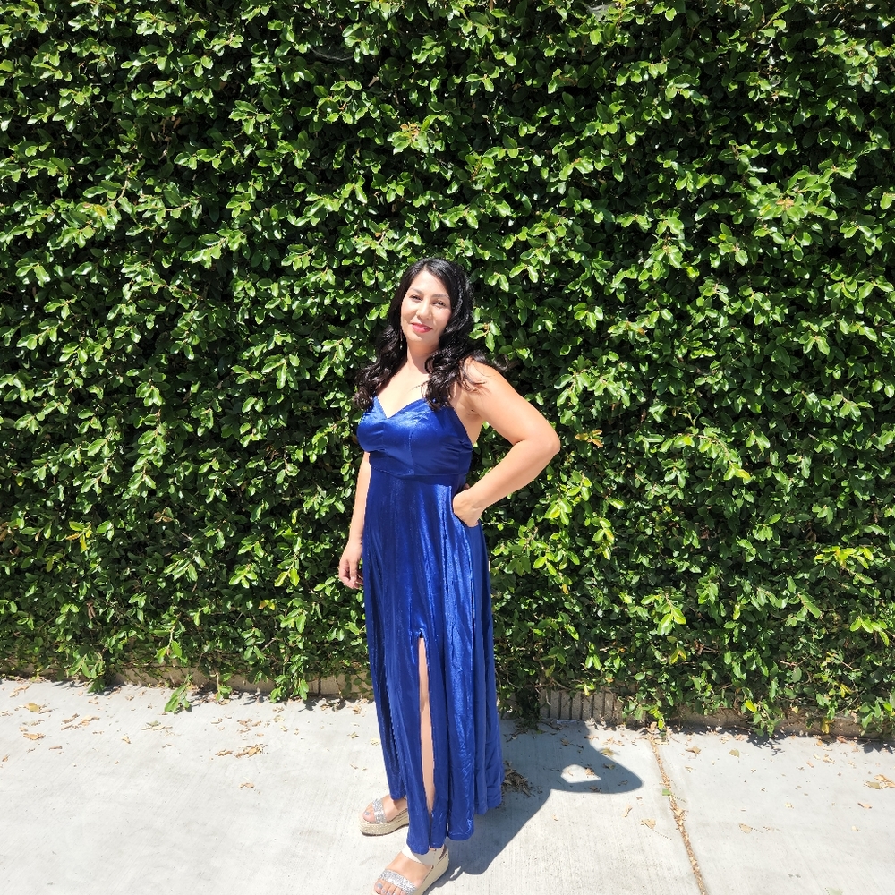 Dress 👗 - Picture 4 of 5
